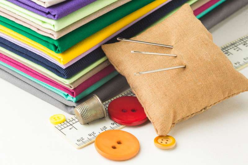 作業着の破れを補修する縫い方とは？他の直し方もご紹介します！